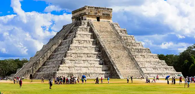 chichen-itza