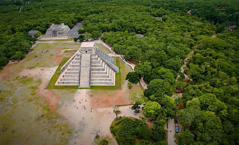 chichen-itza